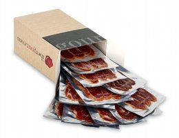 Die offene Kiste von Lomo Iberico Bellota Extremadura - aufgeschnitten